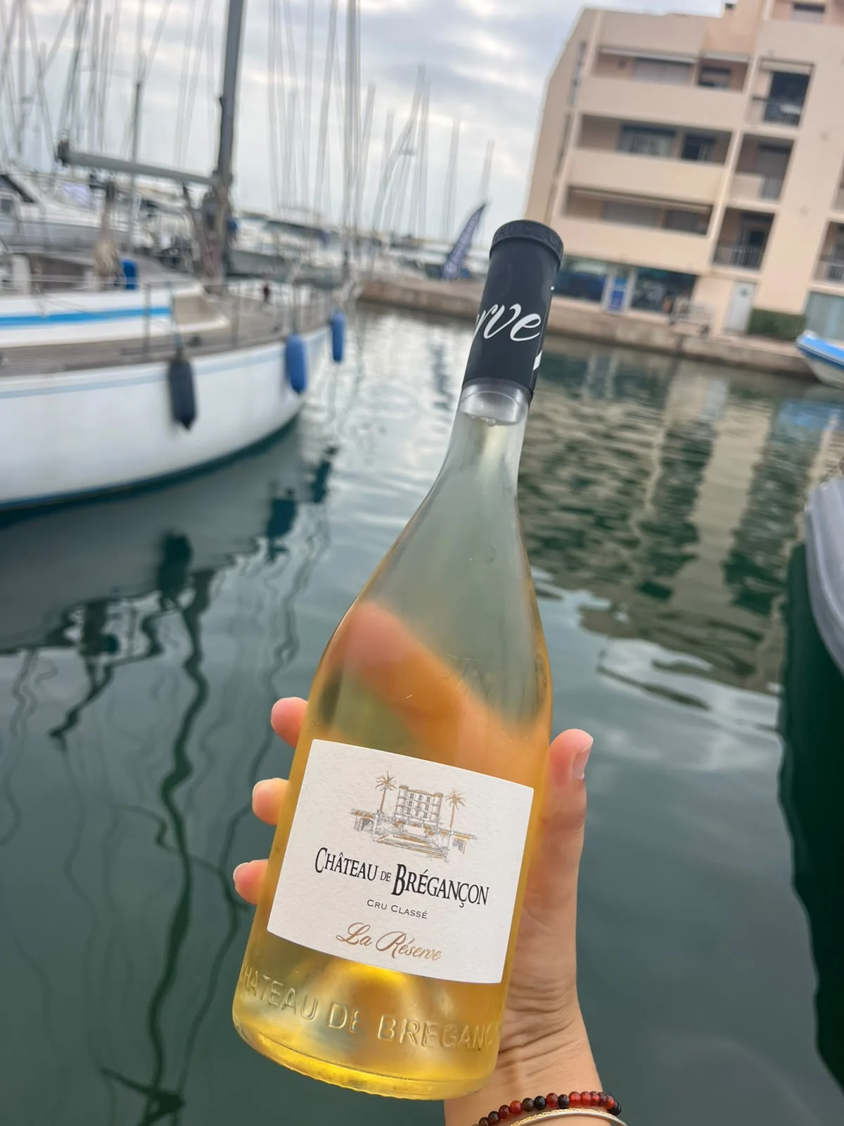 Château de Brégançon rosé sur le port