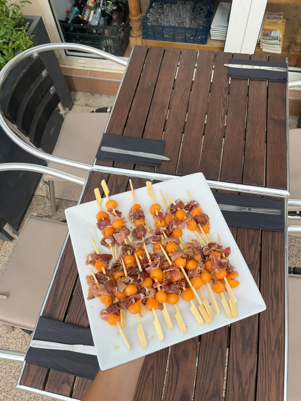 Assiette de brochettes au Pincho